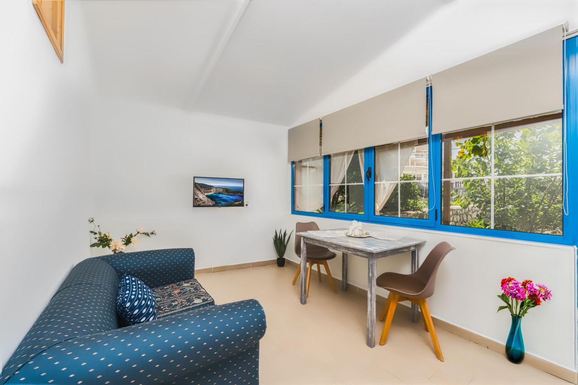 St. Harry'S Windmill Apartman Makrísz Jalósz Kültér fotó