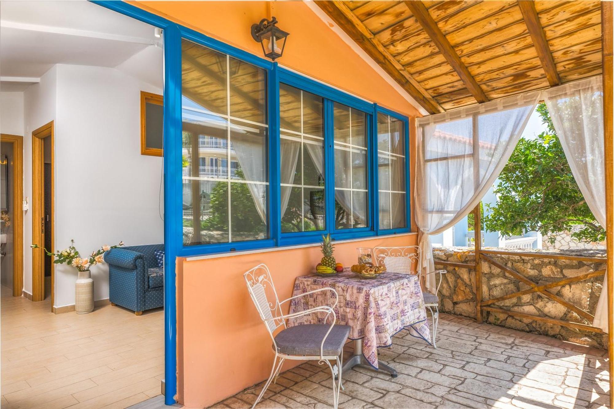 St. Harry'S Windmill Apartman Makrísz Jalósz Kültér fotó