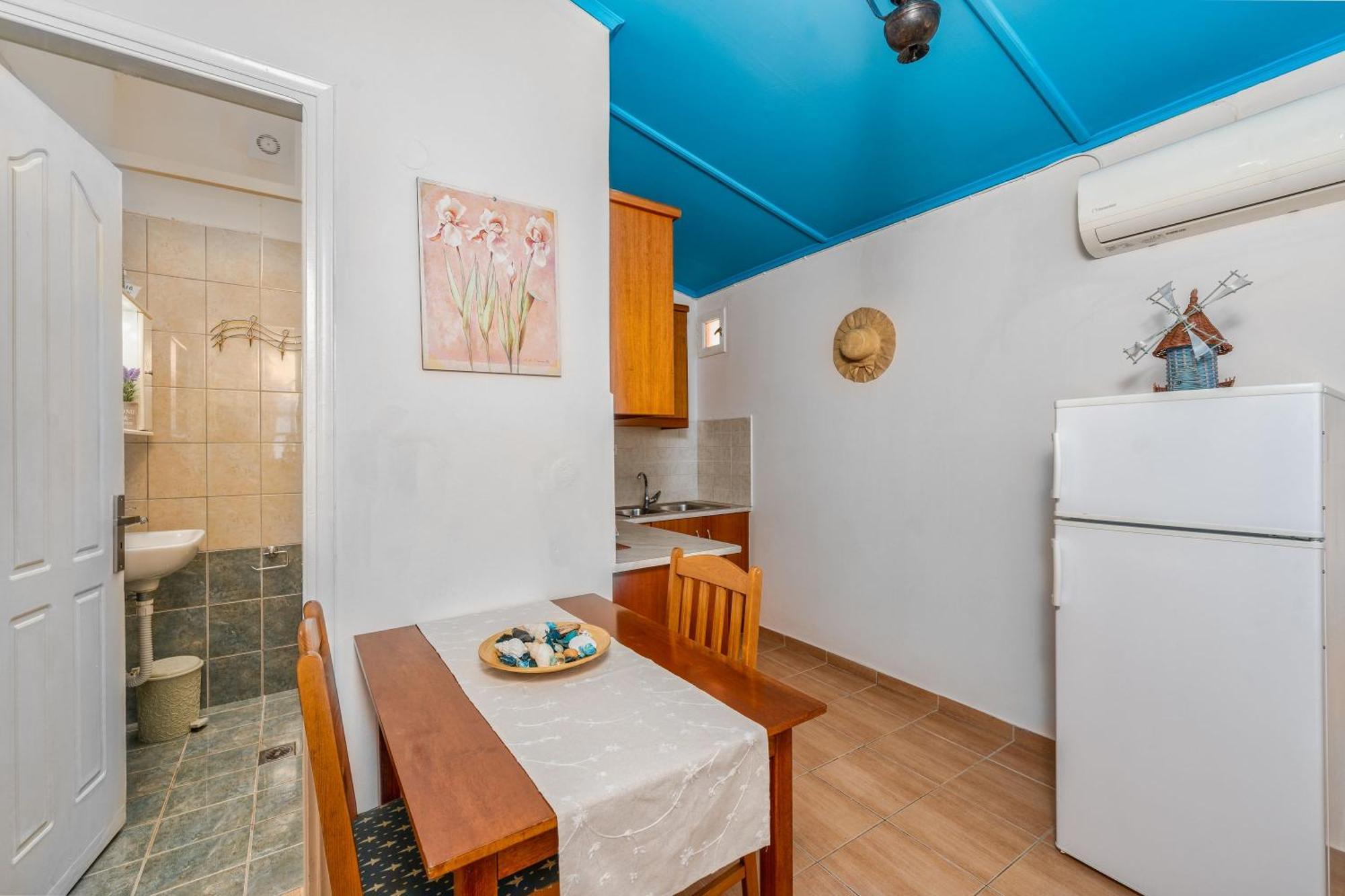 St. Harry'S Windmill Apartman Makrísz Jalósz Kültér fotó